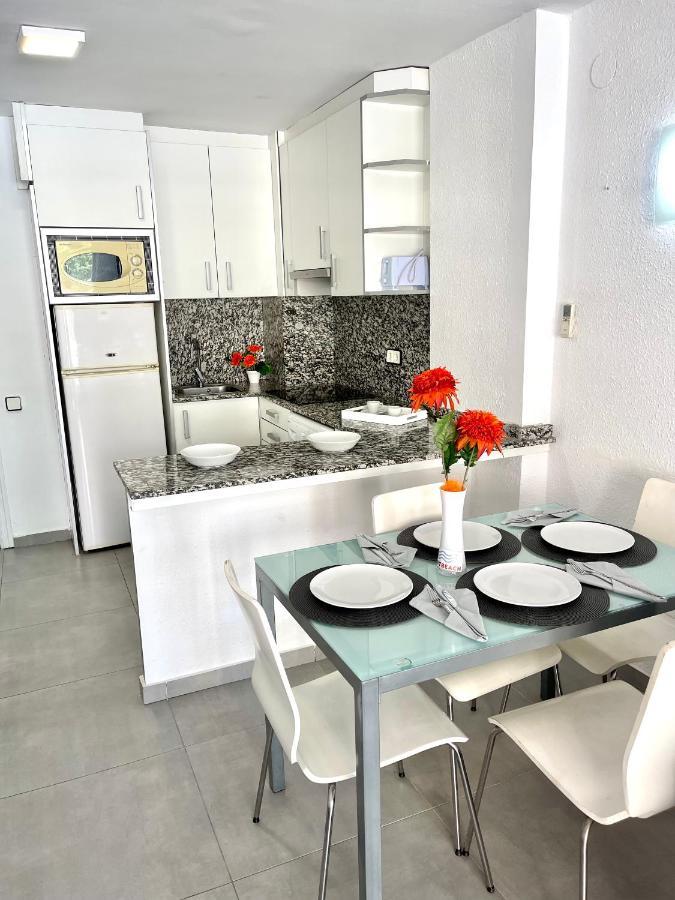 Apartbeach Novelty Climatizado Y Vistas Playa Salou Luaran gambar