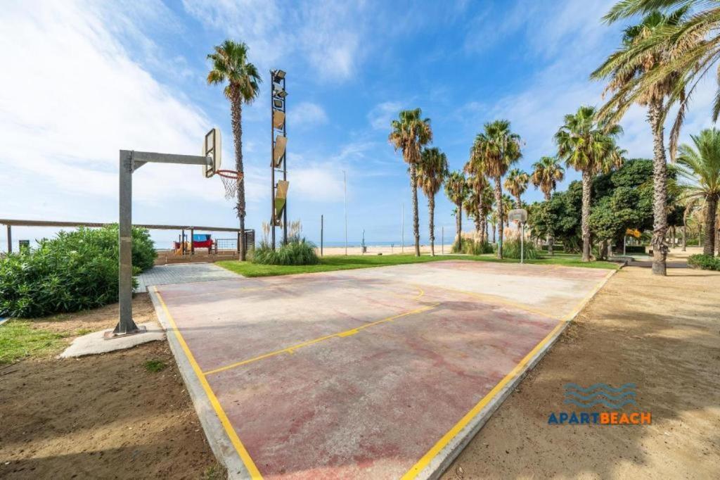 Apartbeach Novelty Climatizado Y Vistas Playa Salou Luaran gambar