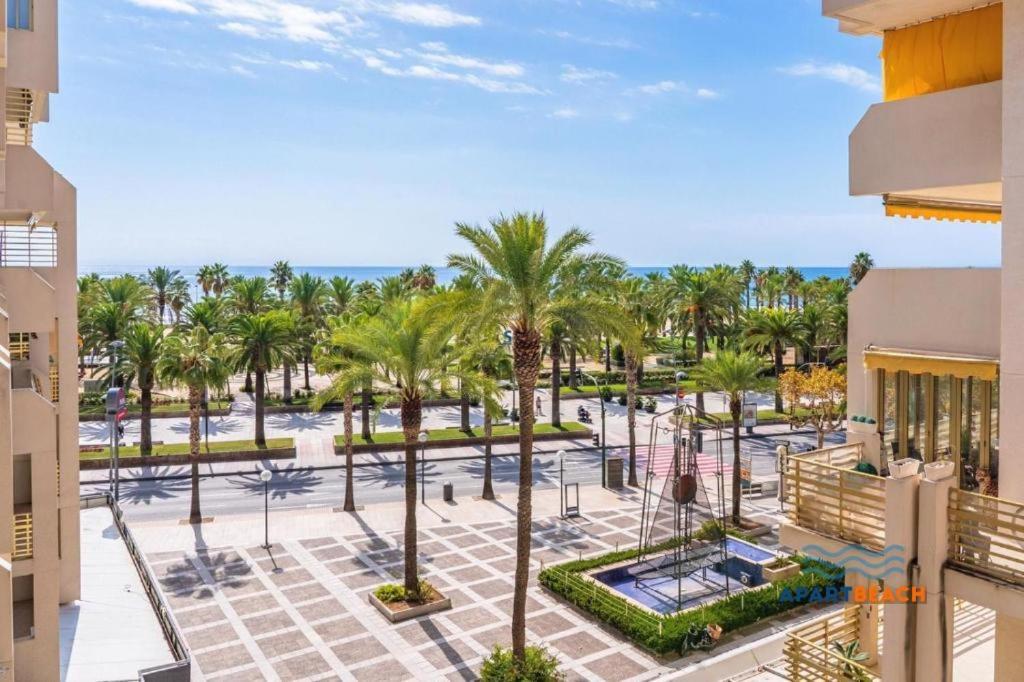 Apartbeach Novelty Climatizado Y Vistas Playa Salou Luaran gambar