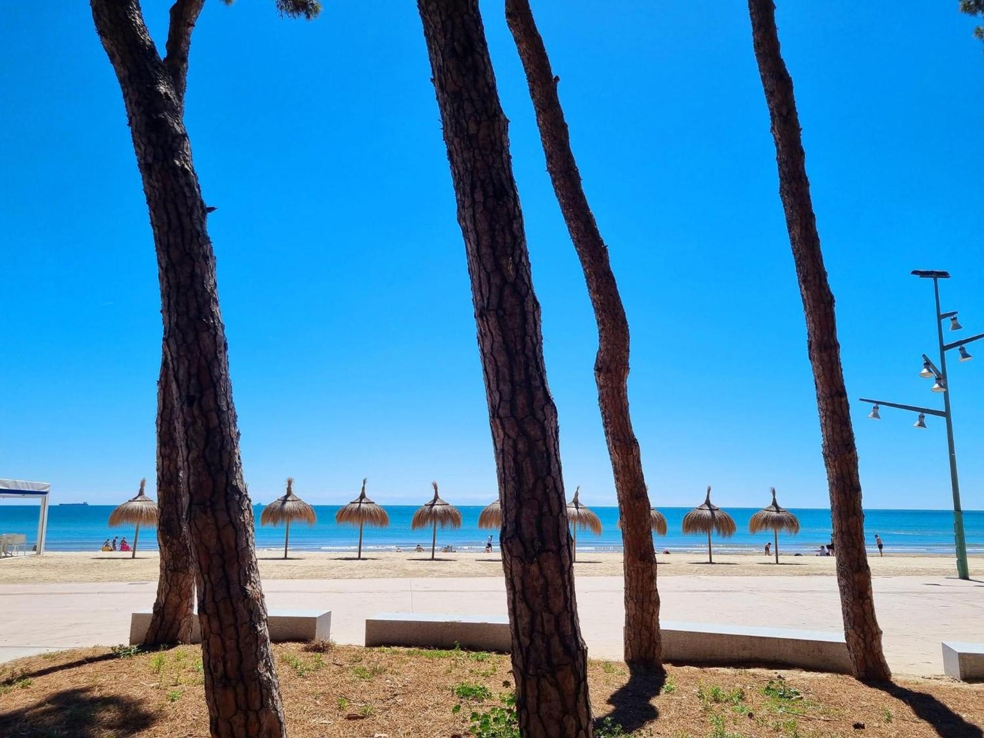 Apartbeach Novelty Climatizado Y Vistas Playa Salou Luaran gambar